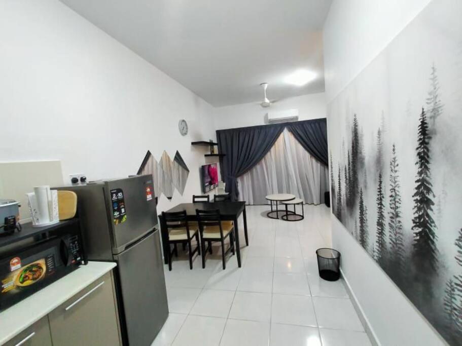 Ss Condostay Residensi Lili, Nilai Nearby Klia, Usim - Infinity Pool, Wifi, Smart Tv Exterior foto